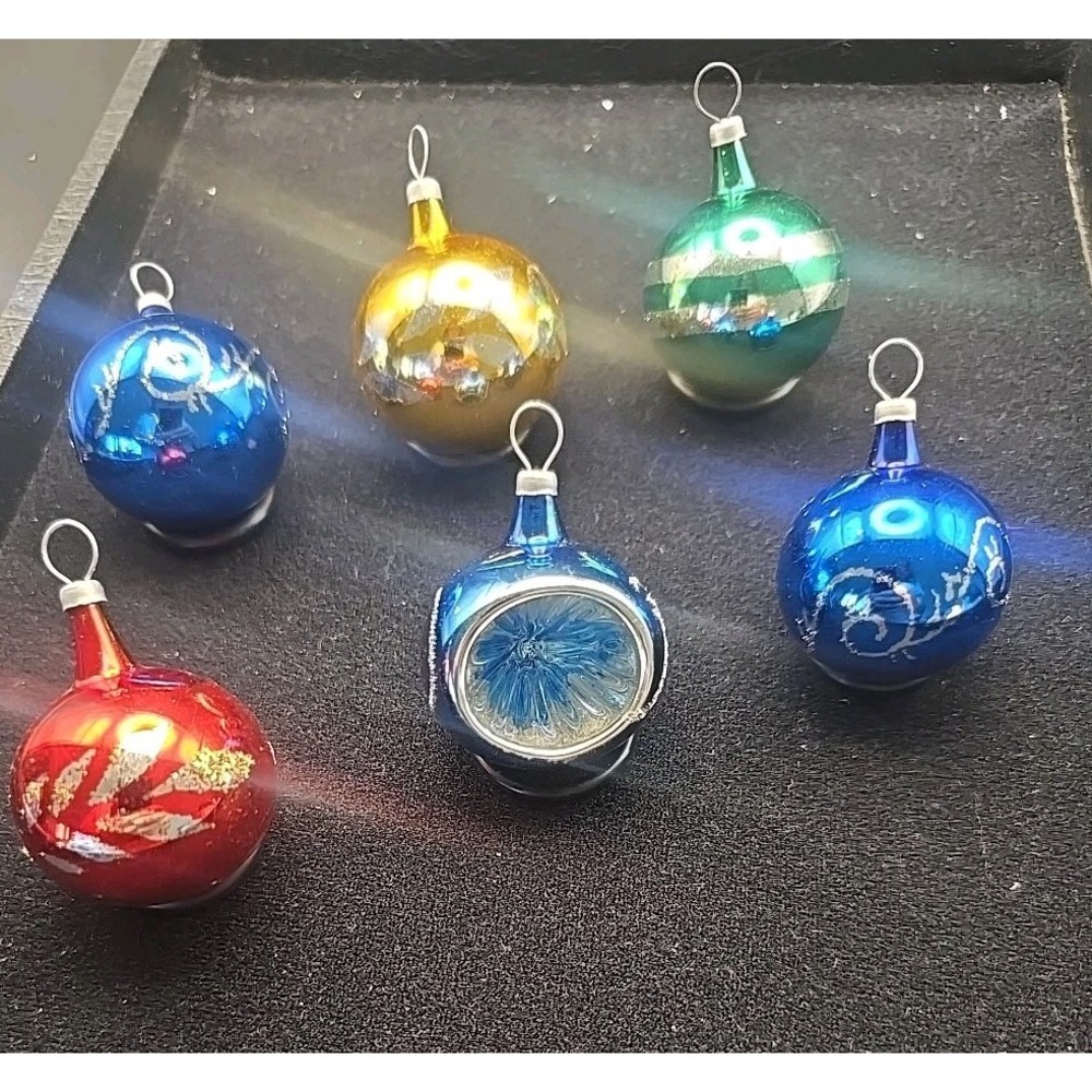 Vintage Lot Of 6 Small Hand Painted Glass Christmas Ornaments 1 Indent